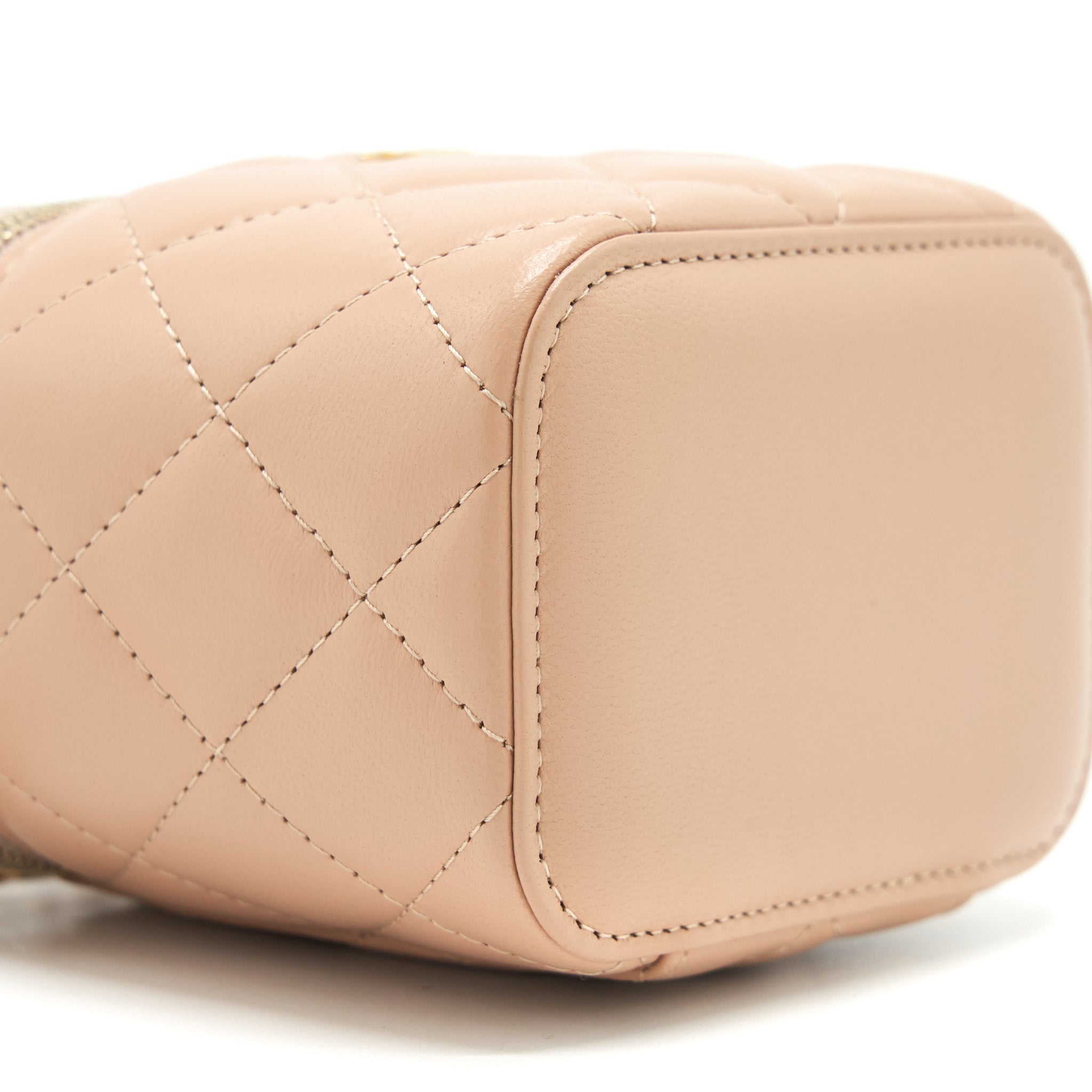 chanel-top-handle-mini-vanity-on-chain-lambskin-beige-ghw