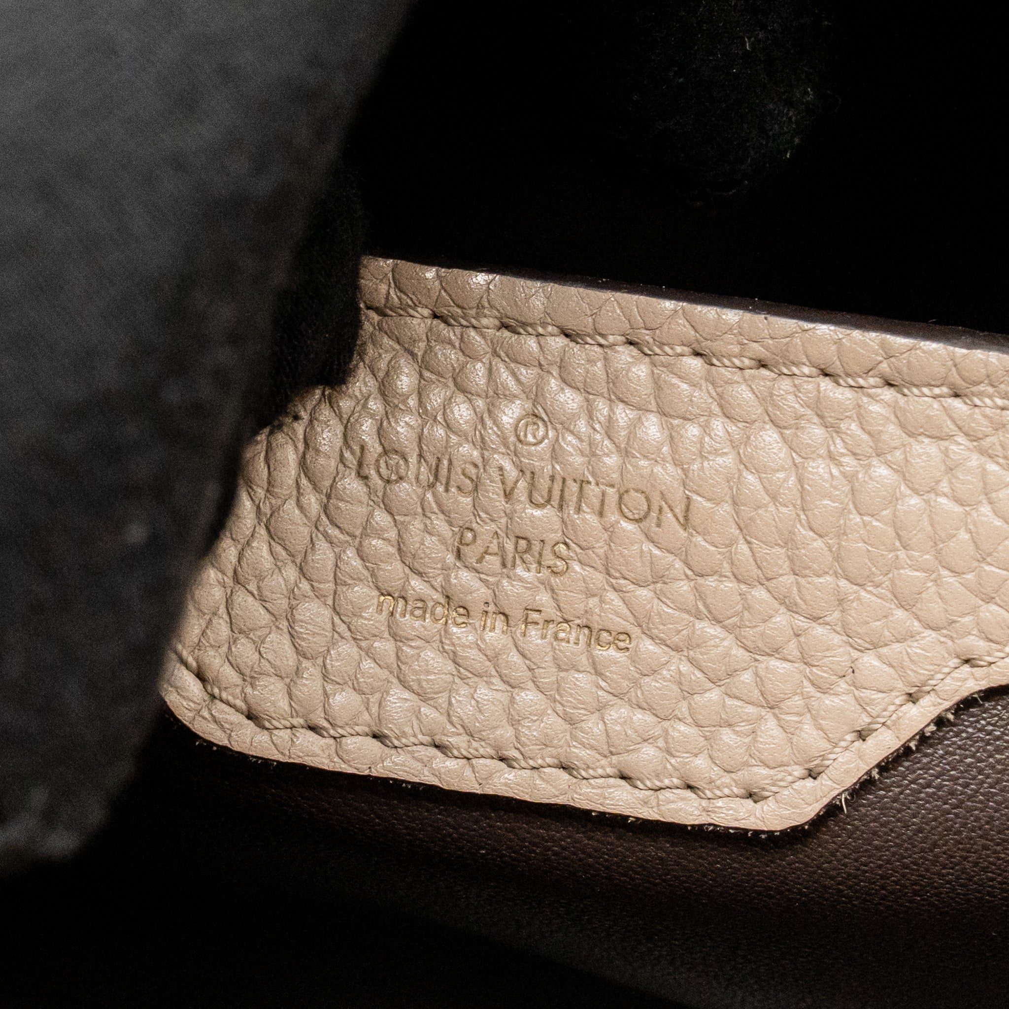 louis-vuitton-capucines-mm-taurillon-leather-light-grey-ghw