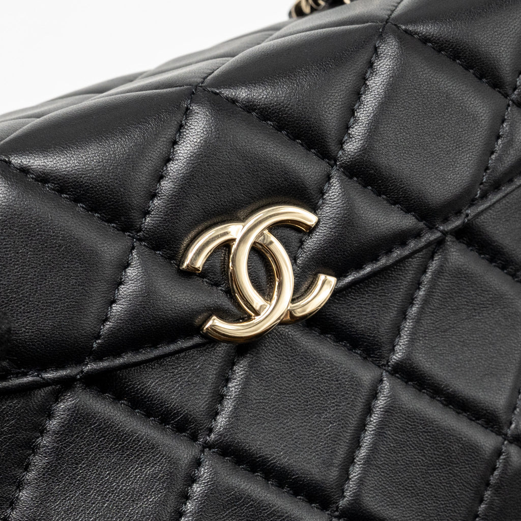 chanel-flap-vanity-with-chain-lambskin-black-lgwh-microchip