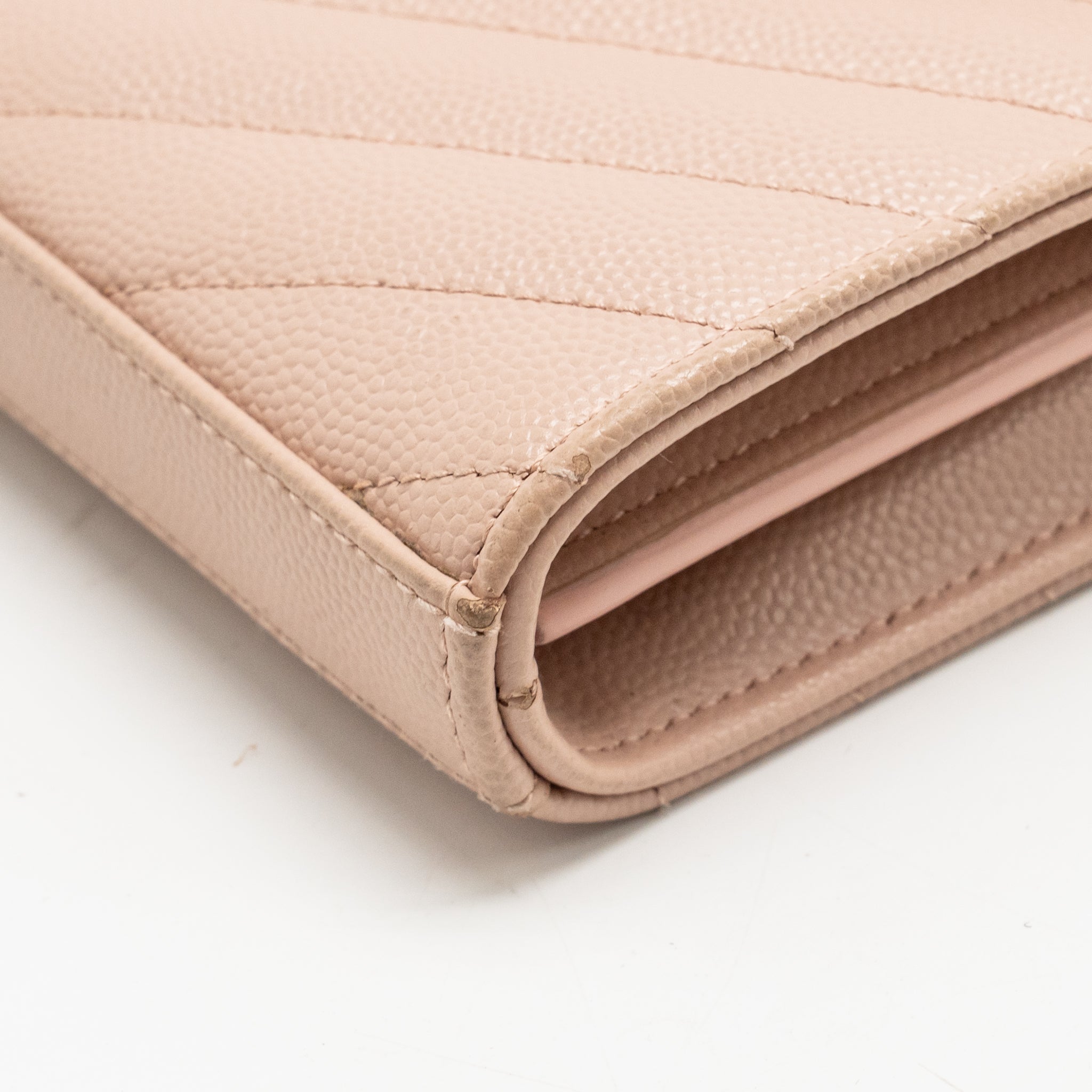saint-laurent-ysl-matelasse-chain-wallet-grained-calfskin-pale-blush-ghw