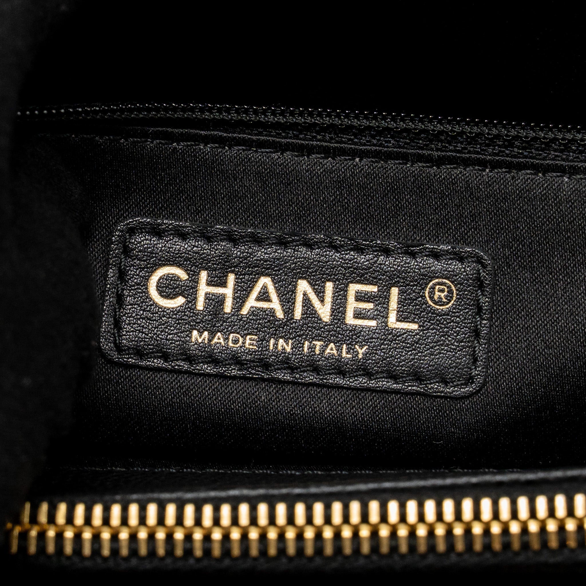 chanel-grand-shopping-tote-gst-caviar-black-ghw-3