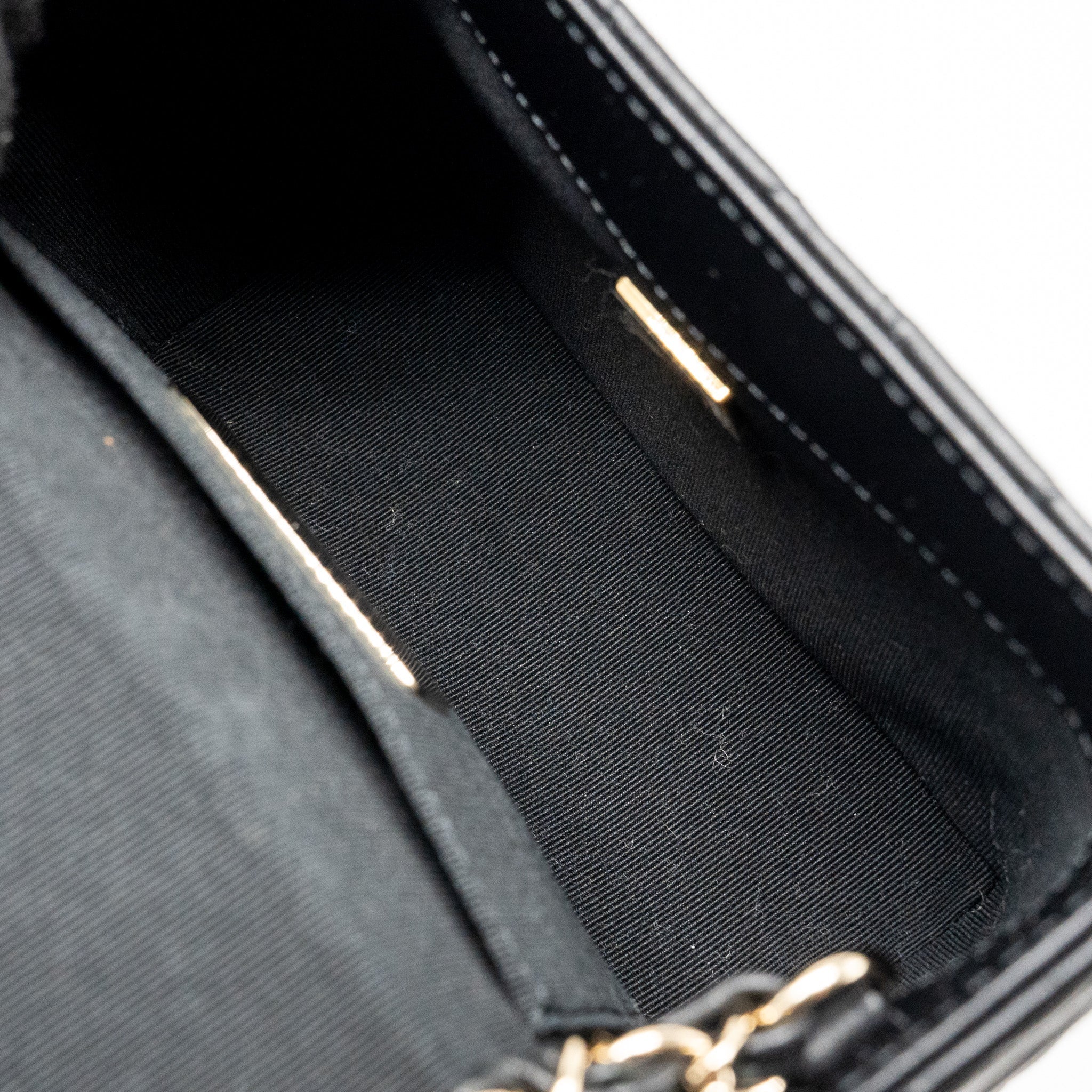 chanel-flap-vanity-with-chain-lambskin-black-lgwh-microchip