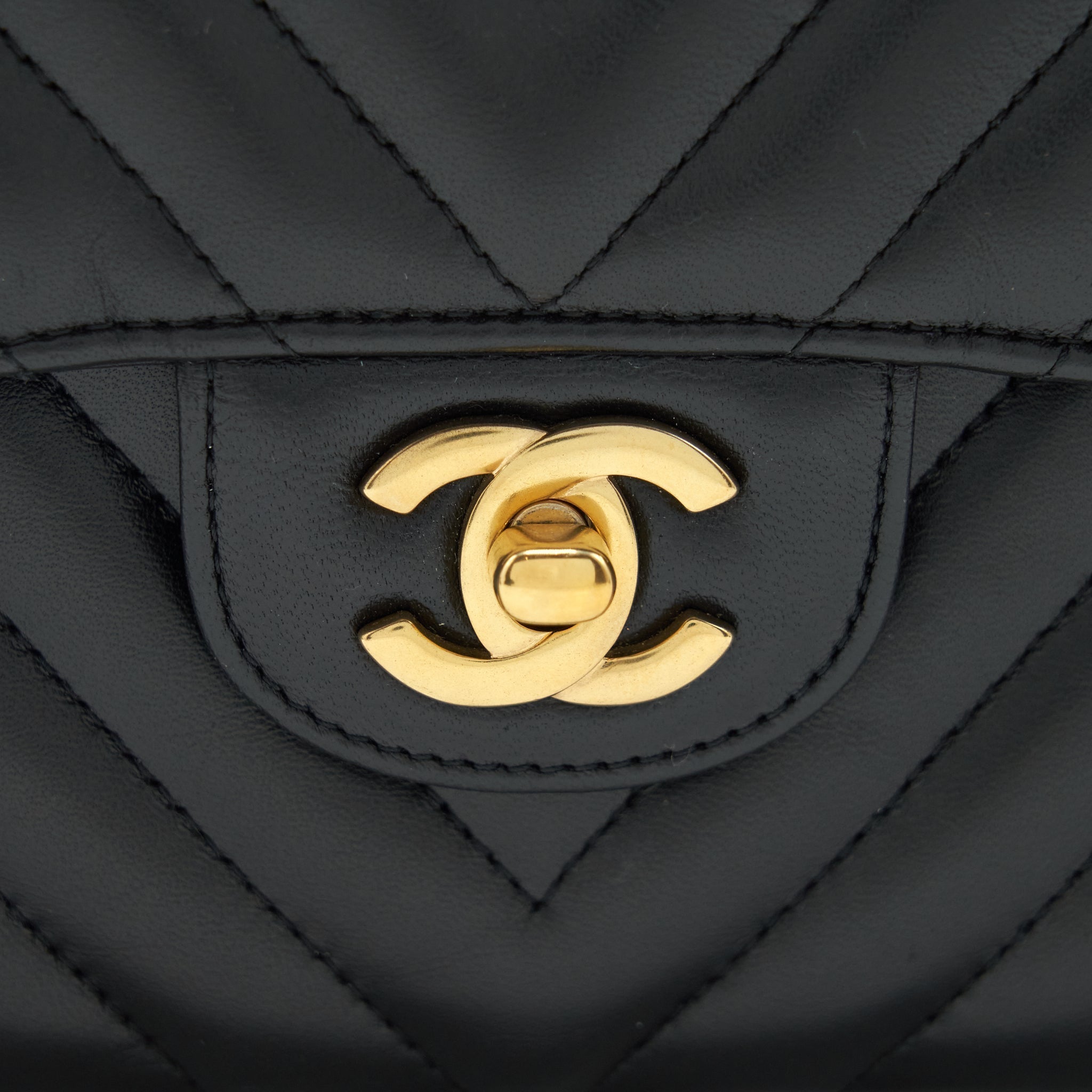 chanel-small-classic-double-flap-bag-chevron-lambskin-black-ghw