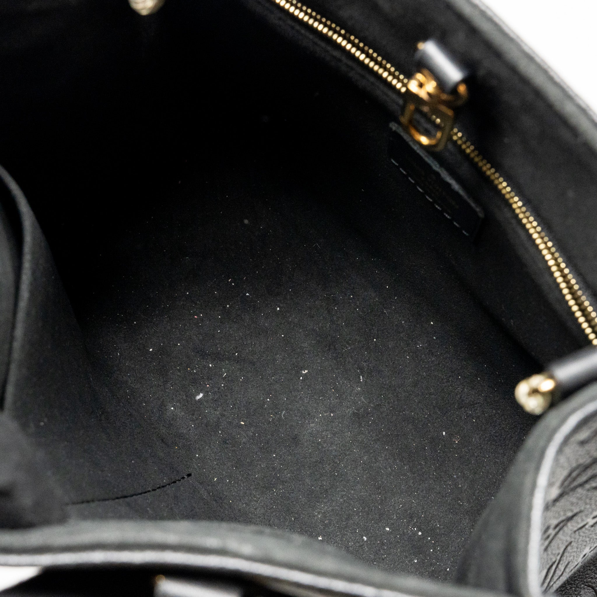 louis-vuitton-onthego-pm-monogram-empreinte-leather-black-ghw