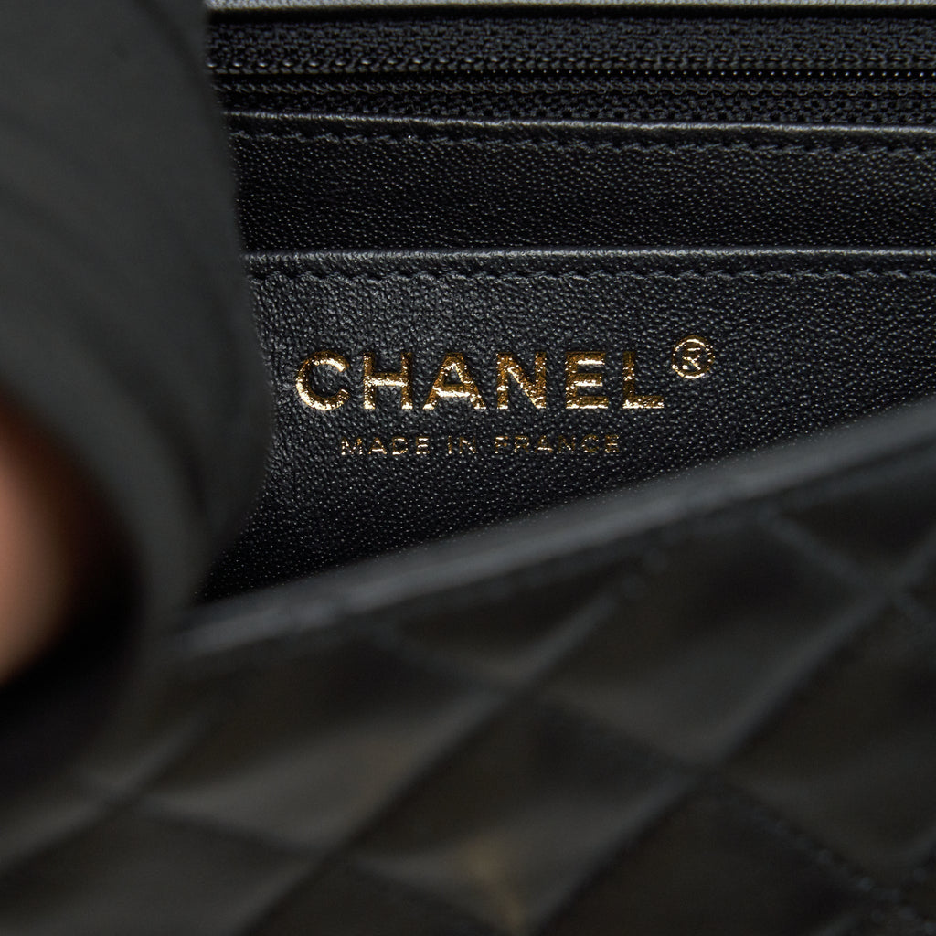 chanel-mini-rectangular-flap-bag-lambskin-black-lghw-microchip