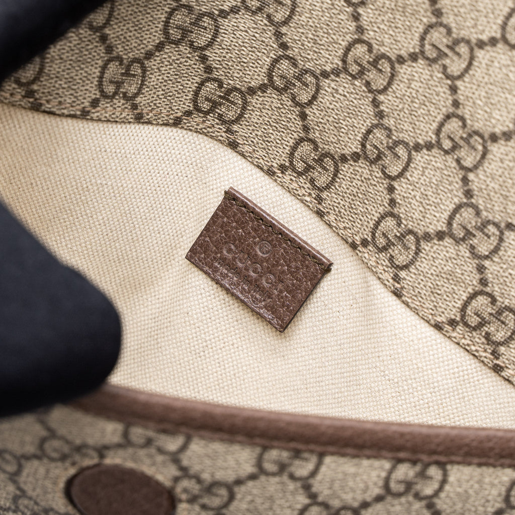 gucci-neo-vintage-gg-supreme-canvas-belt-bag-brushed-ghw