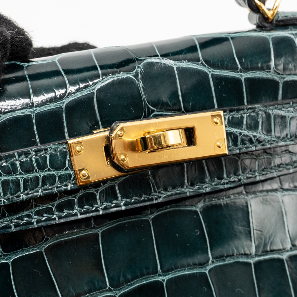 hermes-mini-kelly-ii-shiny-alligator-mississippiensis-6o-vert-cypres-ghw-stamp-y