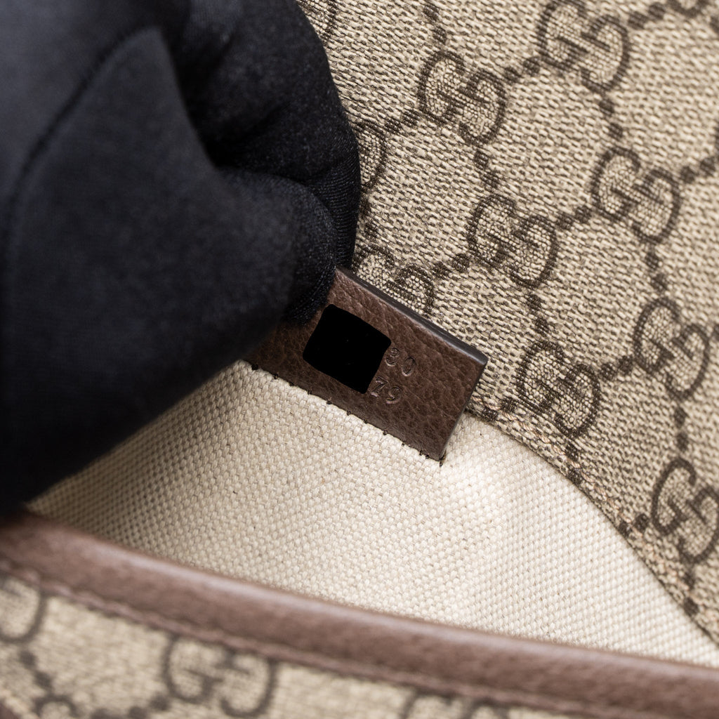 gucci-neo-vintage-gg-supreme-canvas-belt-bag-brushed-ghw