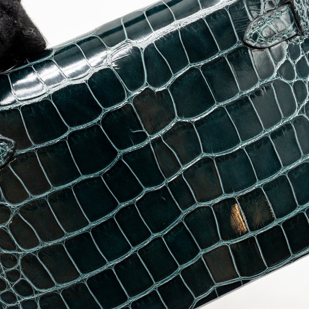 hermes-mini-kelly-ii-shiny-alligator-mississippiensis-6o-vert-cypres-ghw-stamp-y