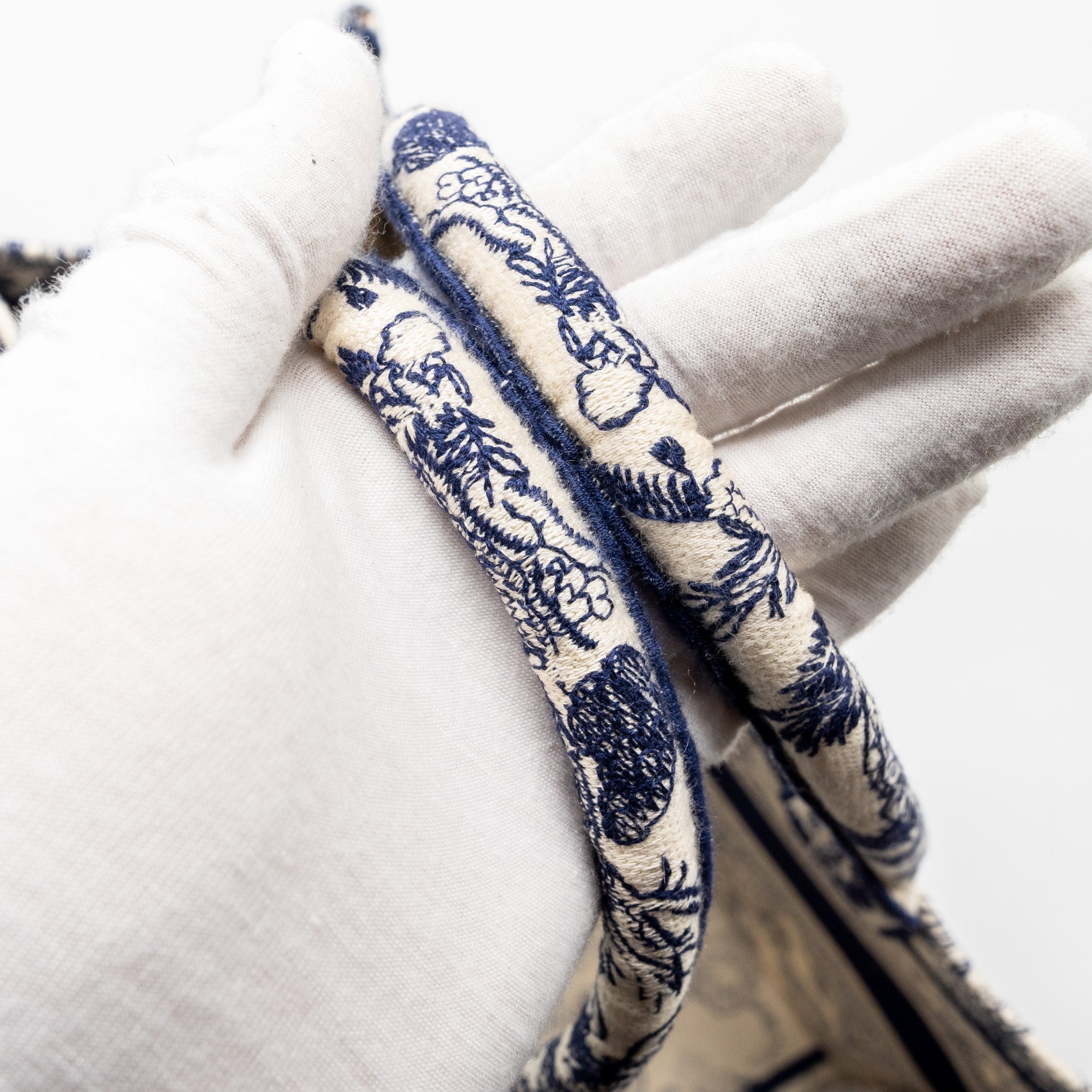 dior-medium-book-tote-blue-toile-de-jouy-embroidery-canvas