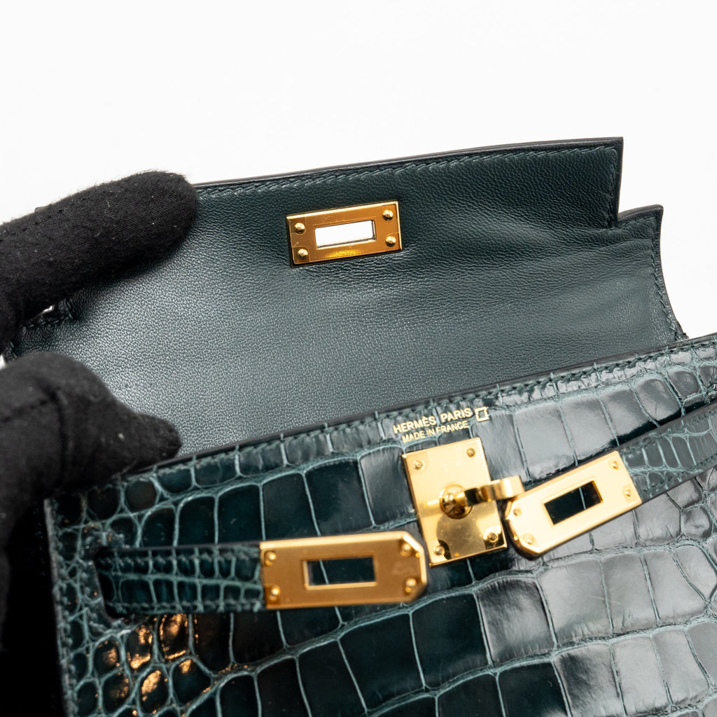 hermes-mini-kelly-ii-shiny-alligator-mississippiensis-6o-vert-cypres-ghw-stamp-y