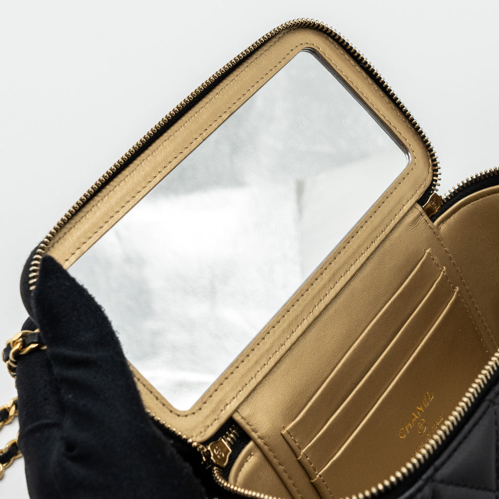 chanel-pearl-crush-long-vanity-lambskin-black-ghw-microchip-1