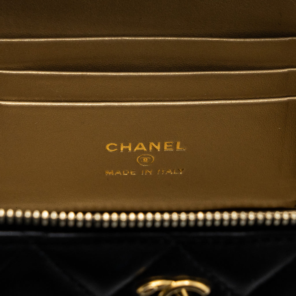 chanel-pearl-crush-long-vanity-lambskin-black-ghw-microchip-1