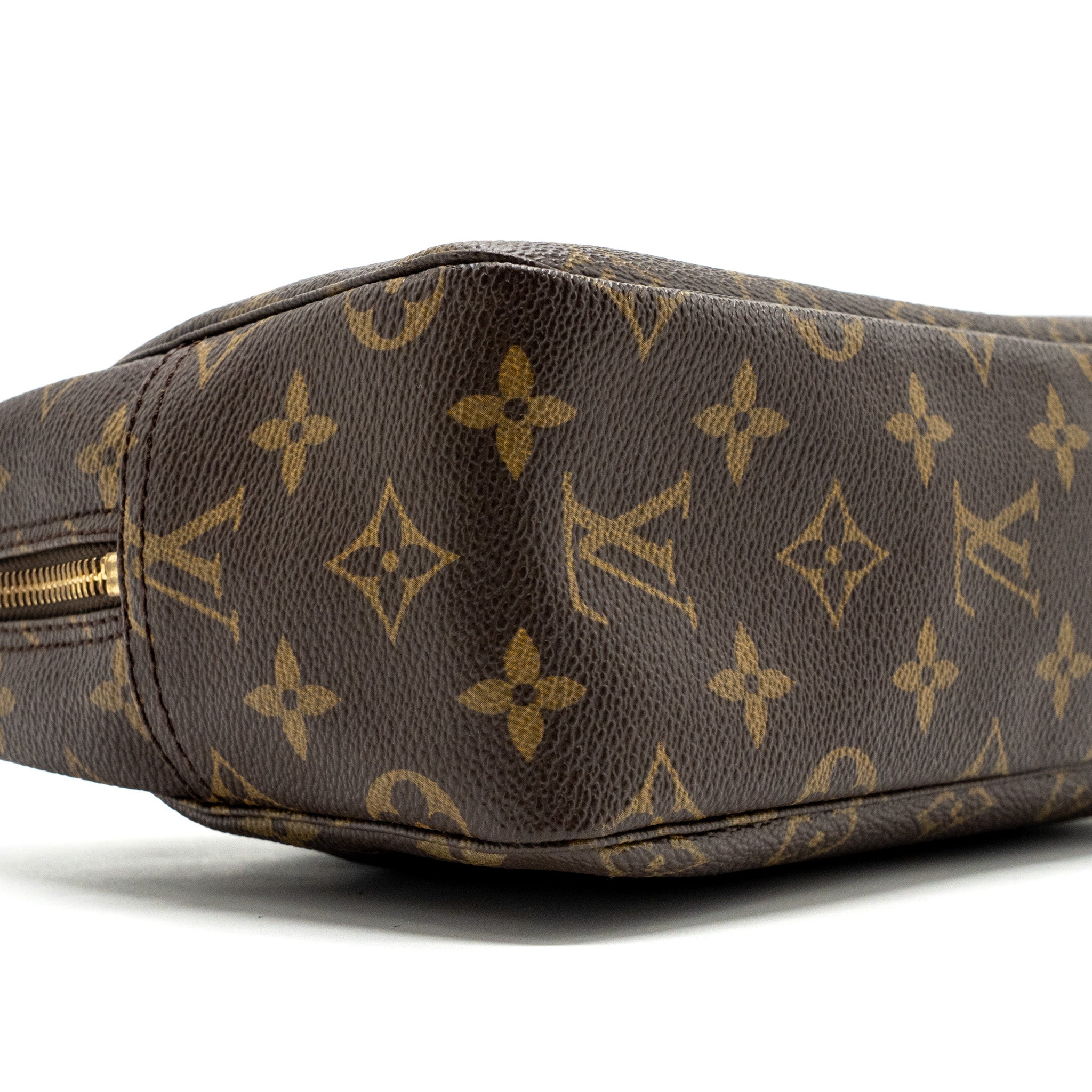 louis-vuitton-vintage-trousse-toilette-28-cosmetic-bag-monogram-canvas-ghw
