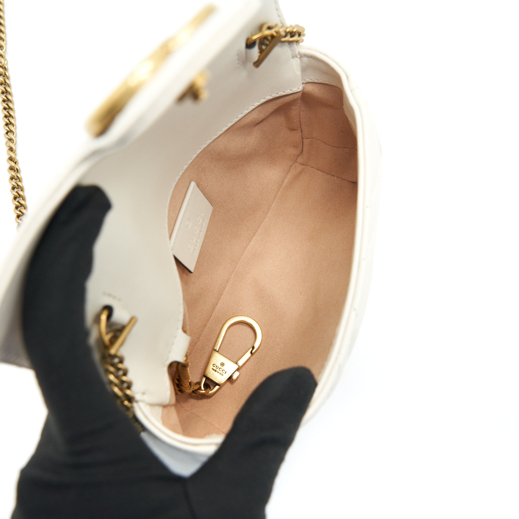 gucci-gg-marmont-super-mini-bag-in-white