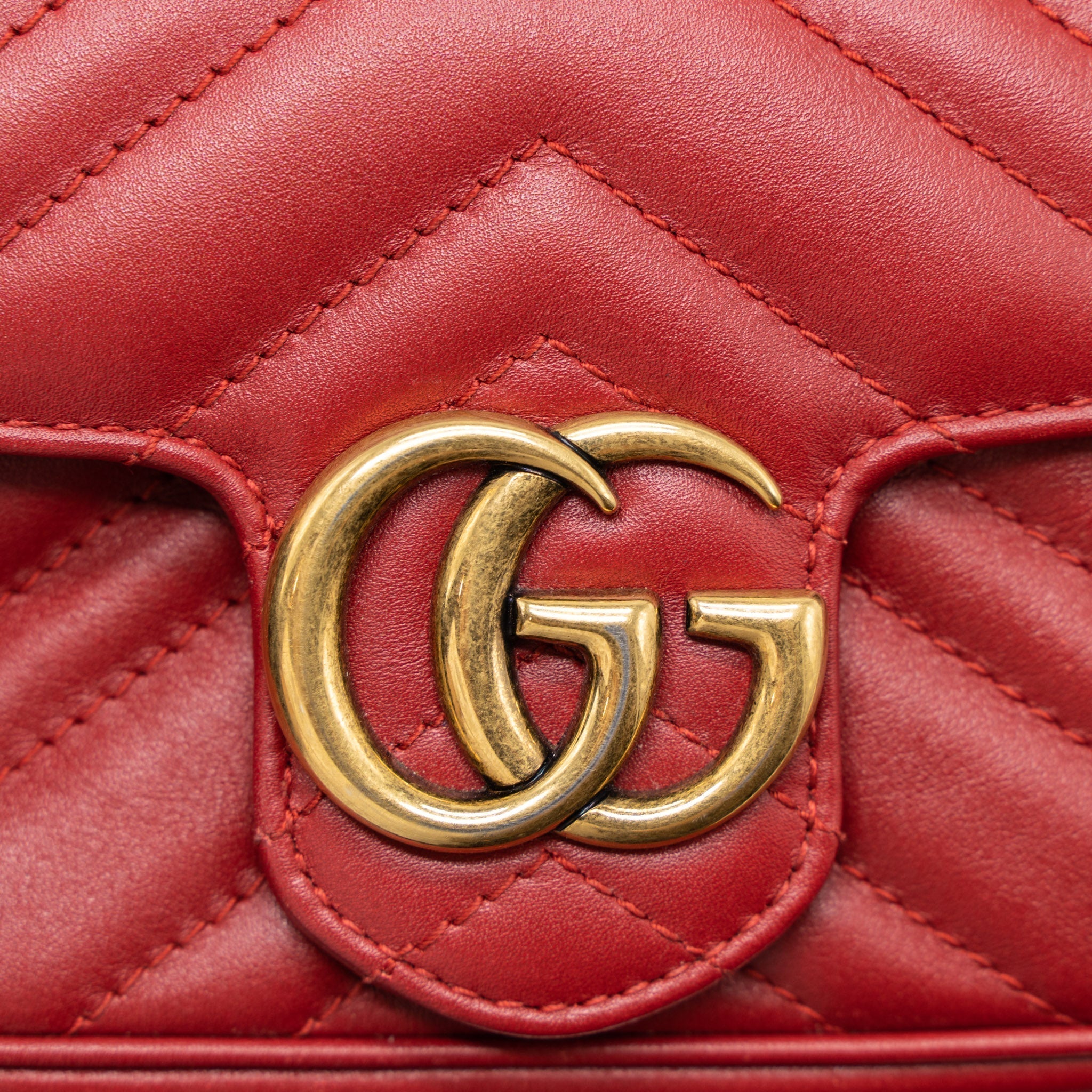 gucci-gg-marmont-super-mini-bag-matelasse-red-brushed-ghw