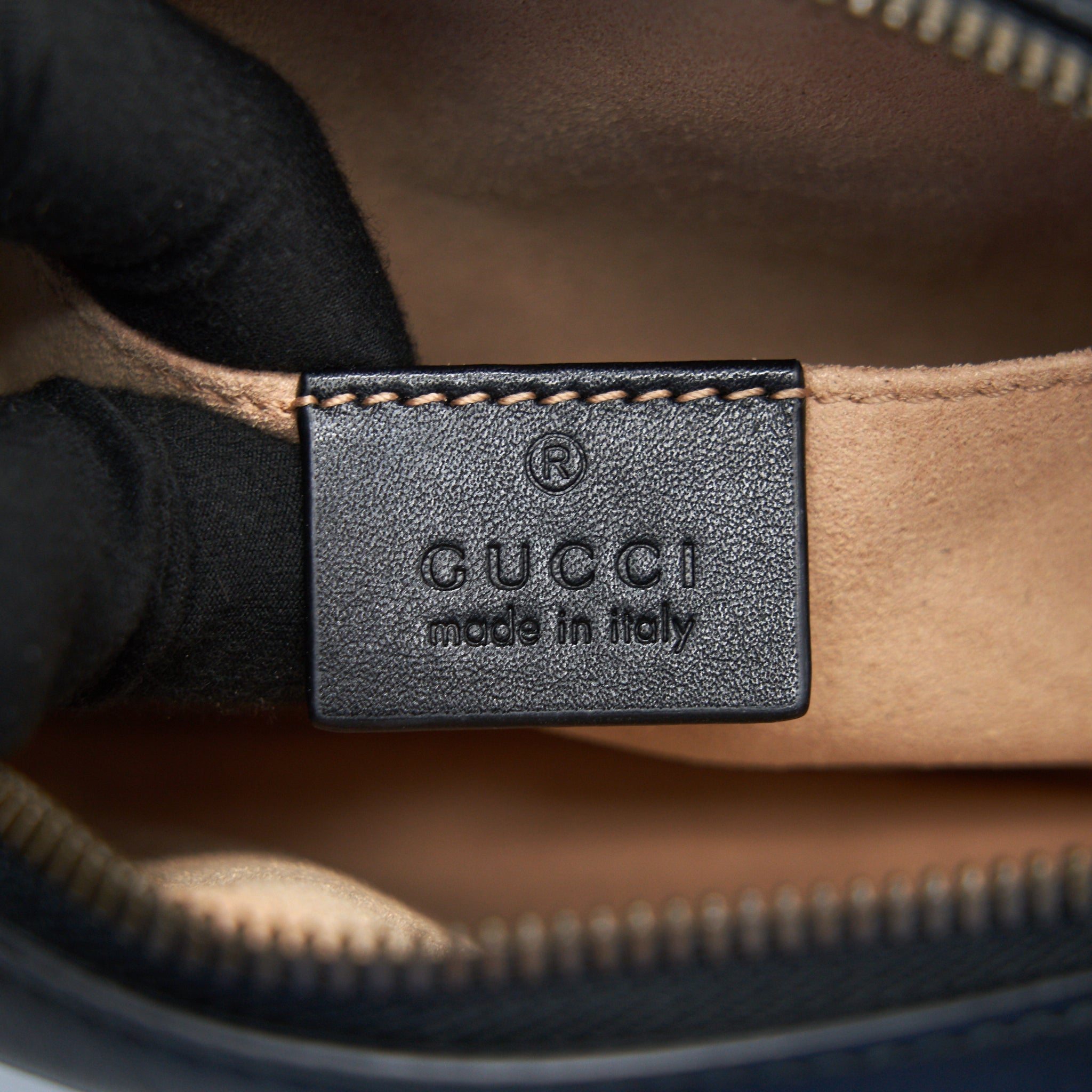 gucci-gg-marmont-matelasse-leather-belt-bag-in-black-85cm