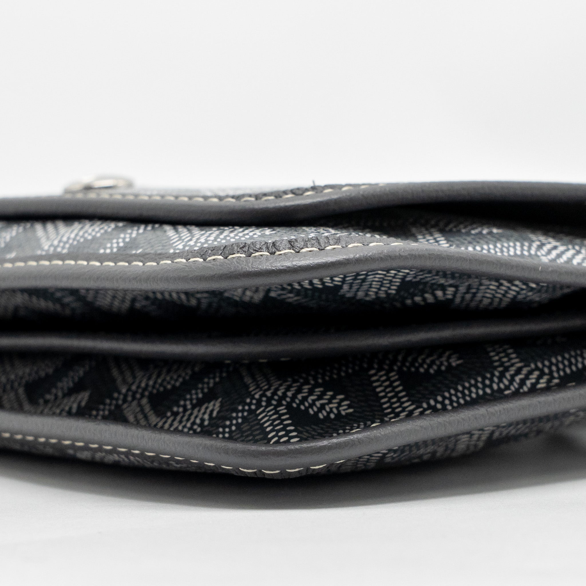 goyard-portefeuille-pochette-plumet-goyardline-canvas-calfskin-grey-shw