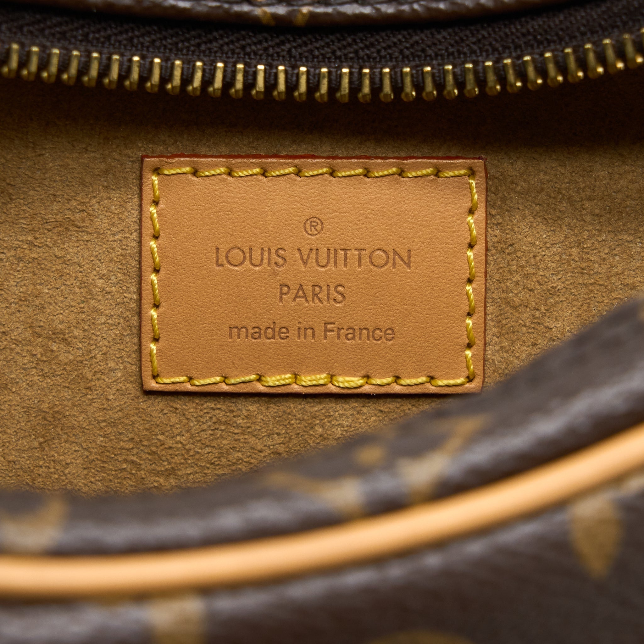 louis-vuitton-loop-bag-monogram-canvas-ghw-1