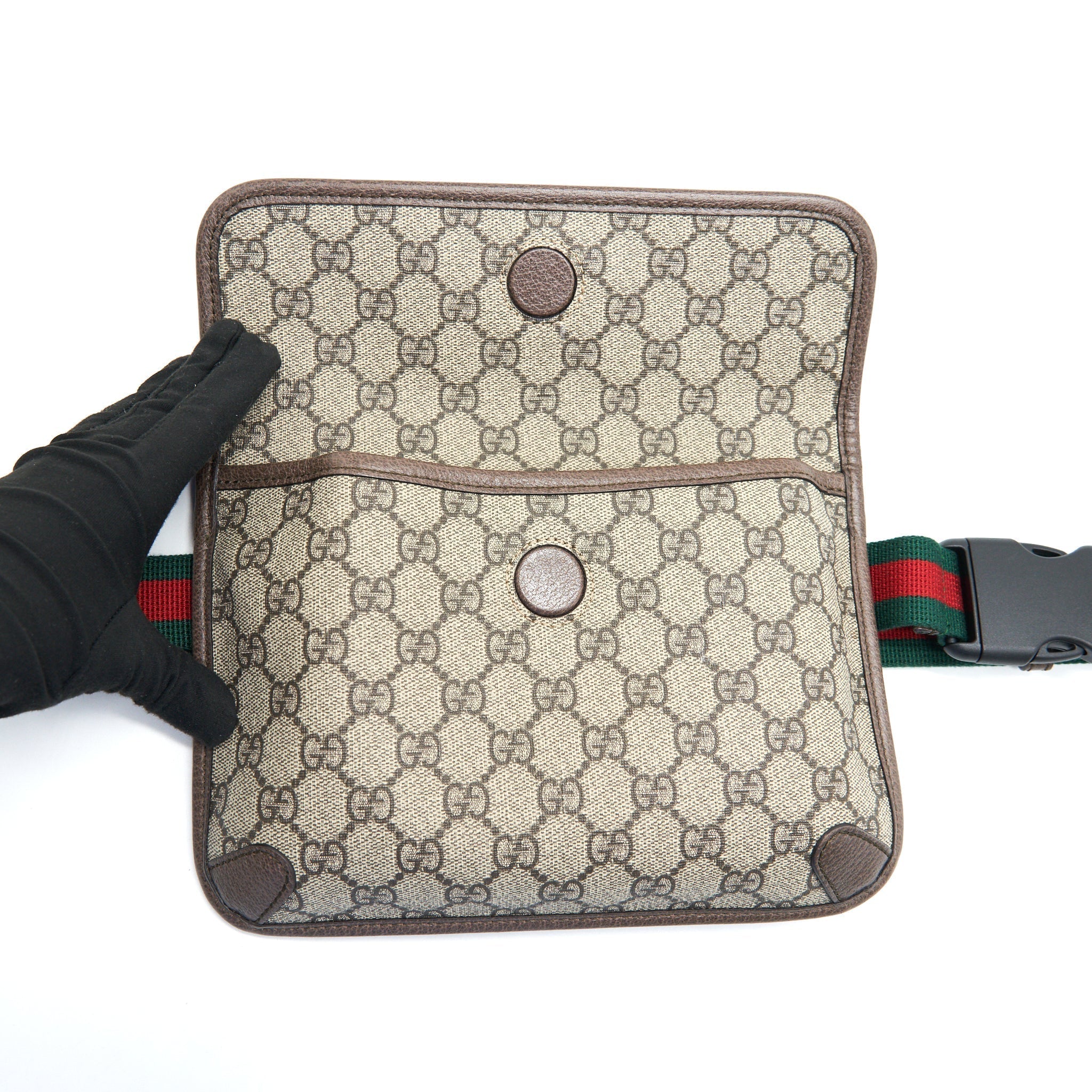 gucci-gg-supreme-canvas-belt-bag-1