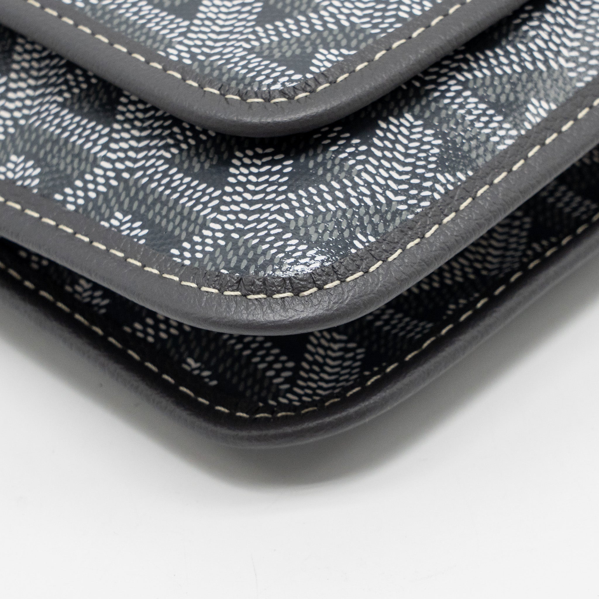 goyard-portefeuille-pochette-plumet-goyardline-canvas-calfskin-grey-shw