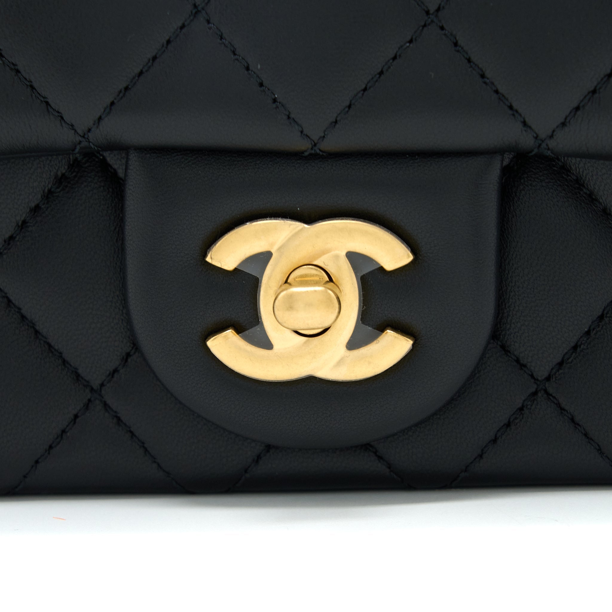 chanel-23c-pearl-crush-mini-rectangular-flap-bag-lambskin-black-ghw-microchip