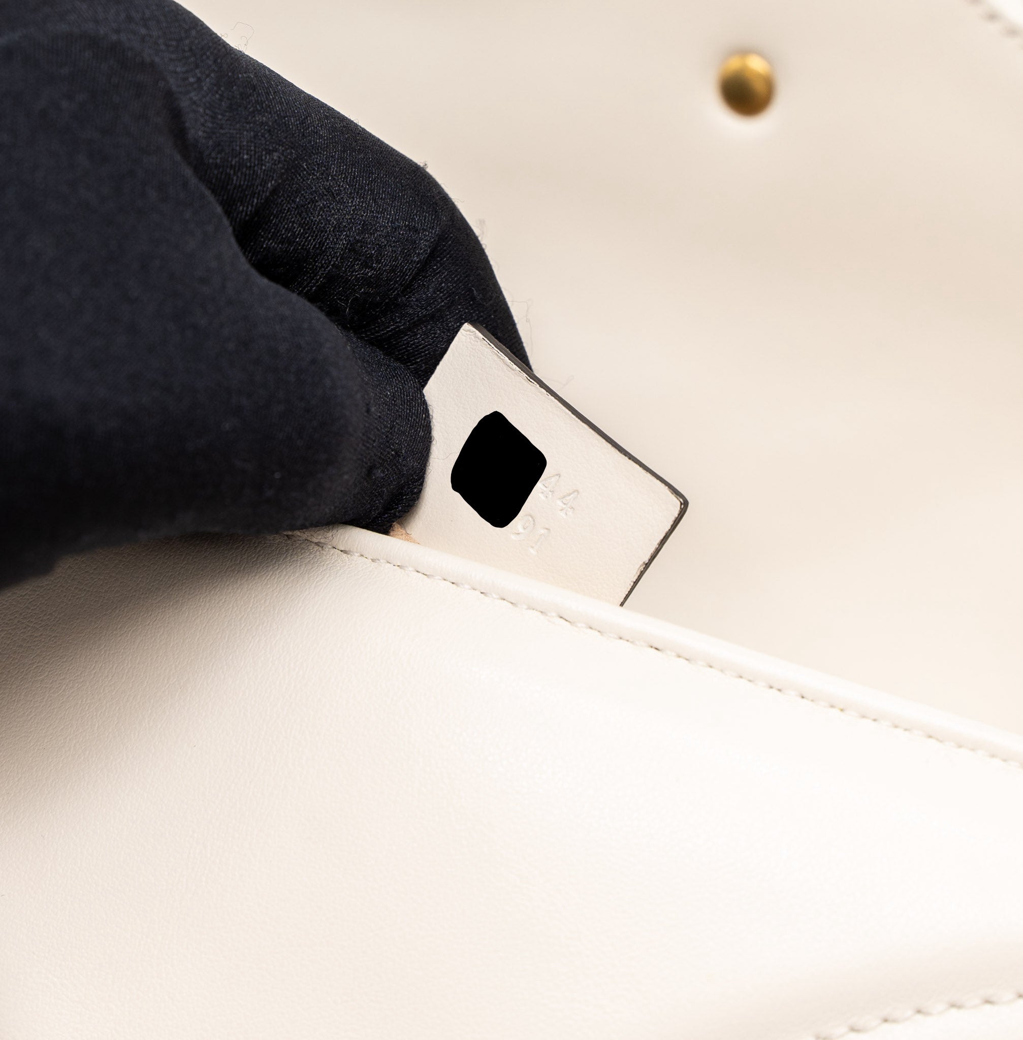 gucci-mini-marmont-calfskin-white-ghw-1
