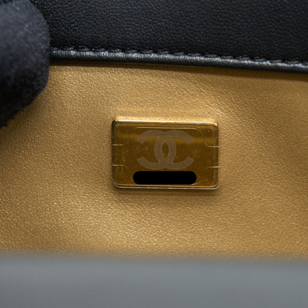 chanel-23c-pearl-crush-mini-rectangular-flap-bag-lambskin-black-ghw-microchip