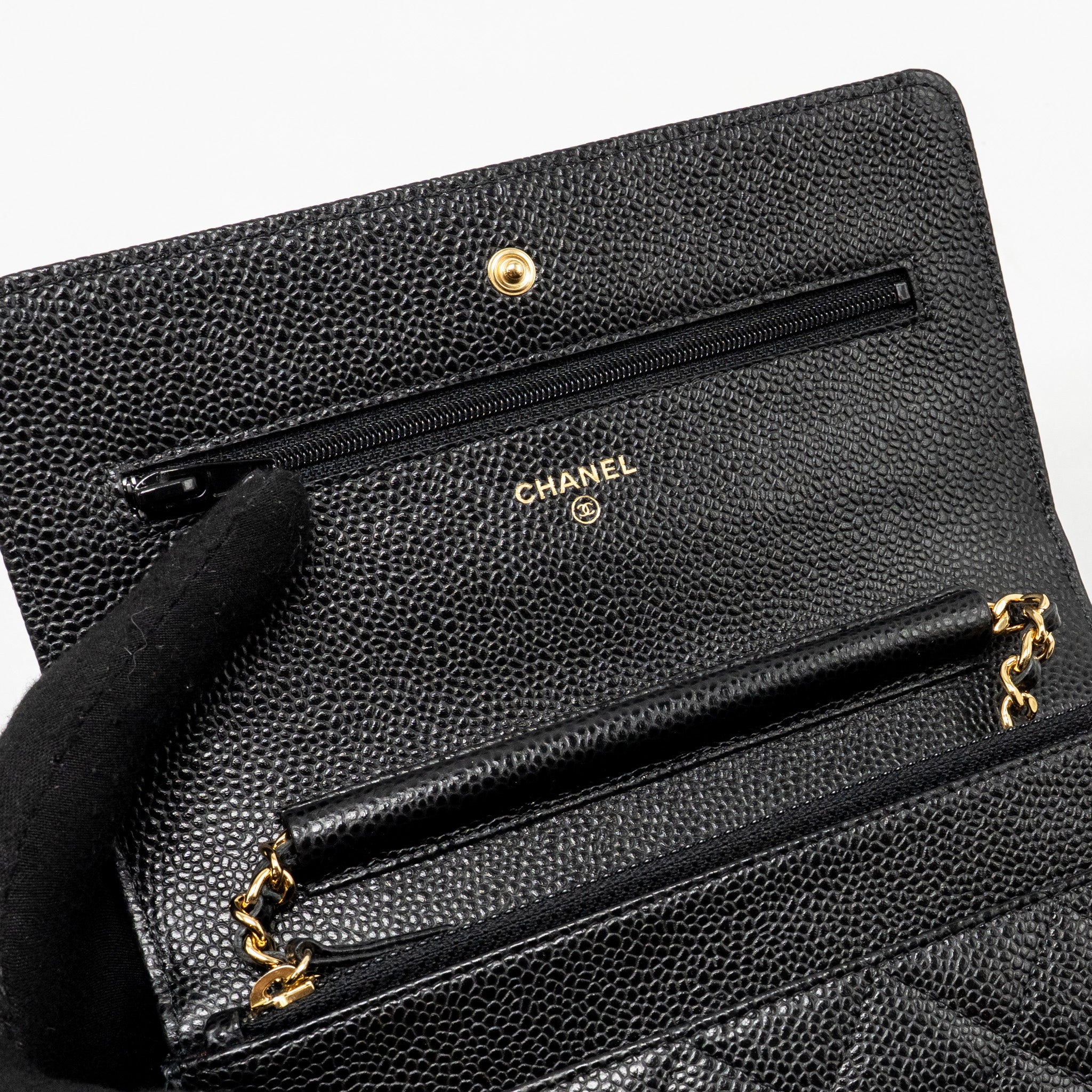 chanel-classic-wallet-on-chain-caviar-black-ghw-24
