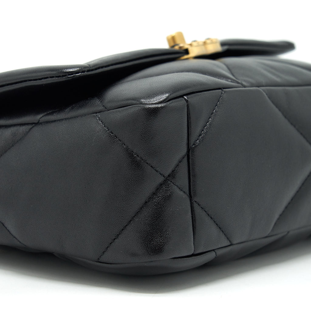 chanel-small-19-bag-lambskin-black-ghw-microchip