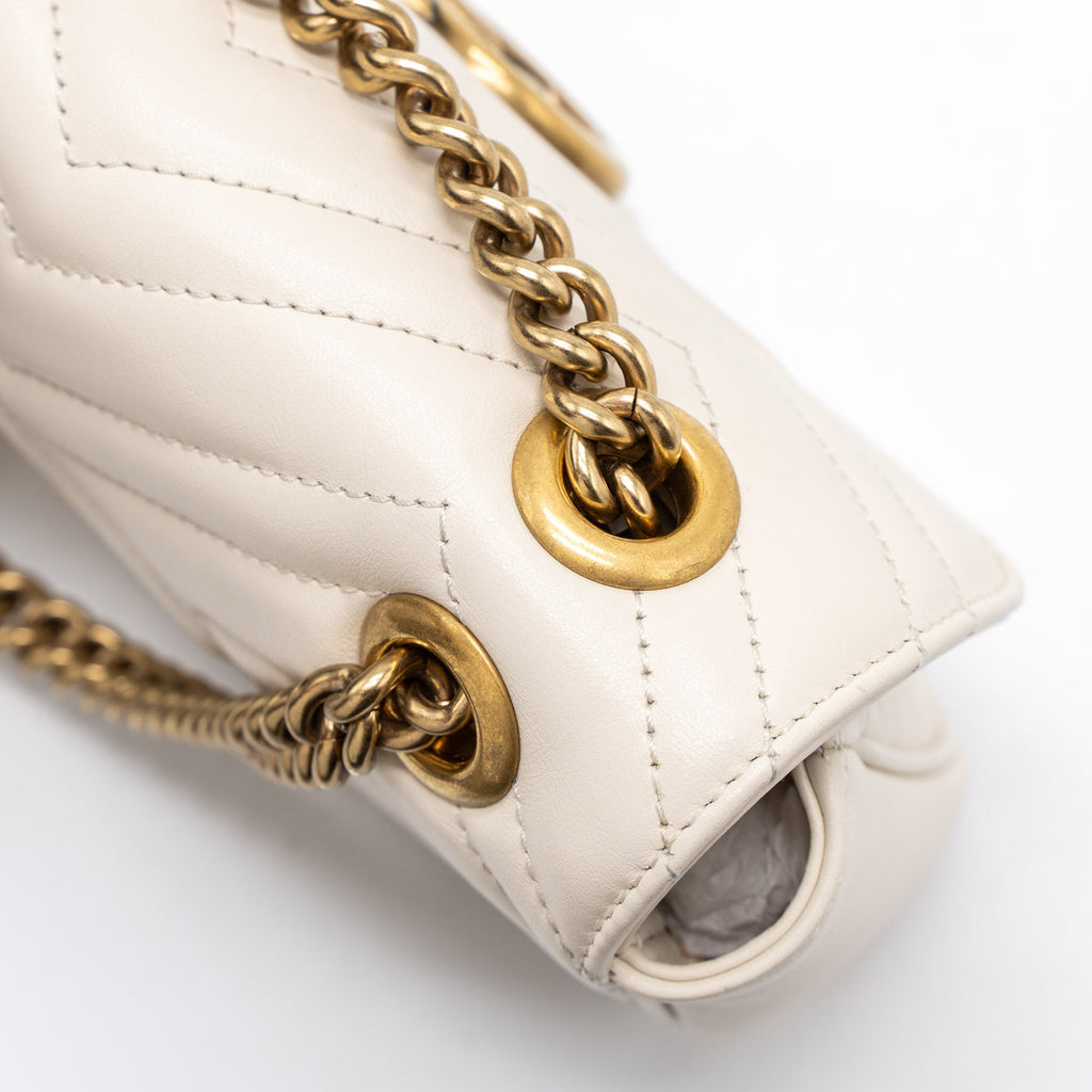 gucci-mini-marmont-calfskin-white-ghw-1