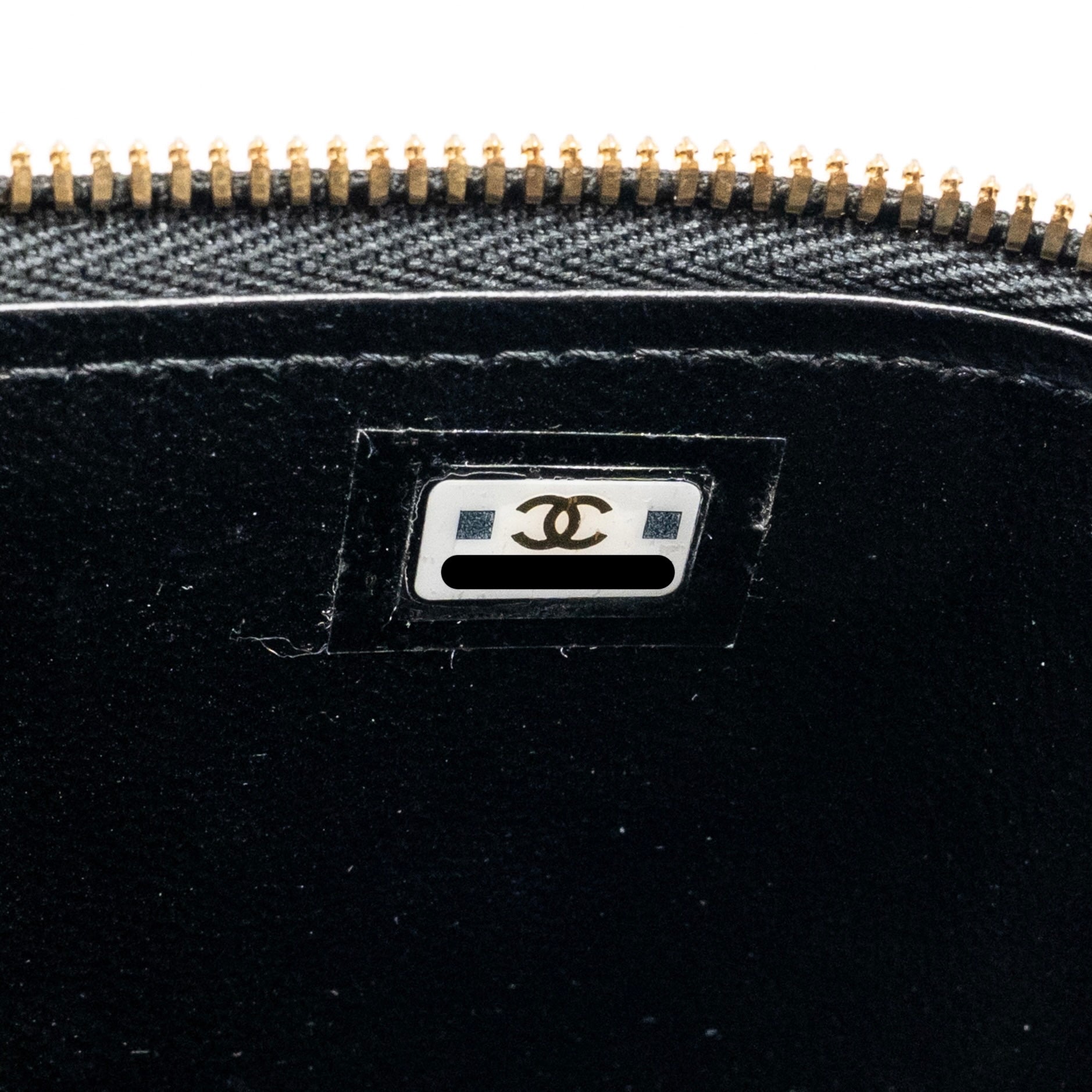 chanel-long-vanity-with-coco-charm-chain-lambskin-black-ghw-microchip