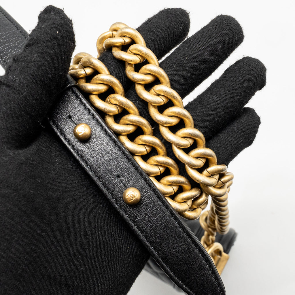 chanel-small-boy-bag-calfskin-black-ghwmicrochip