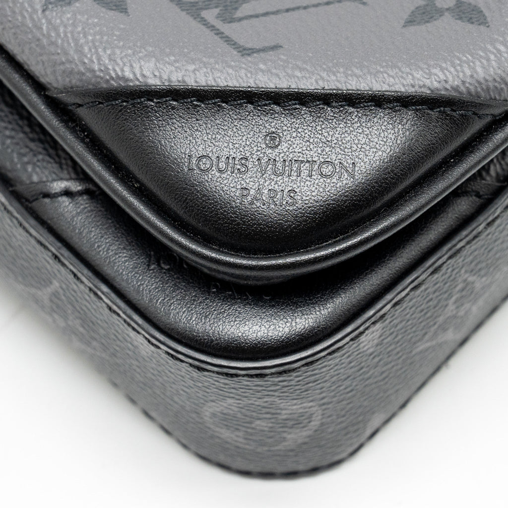 louis-vuitton-trio-messanger-monogram-eclipse-canvas-black-black-hardware
