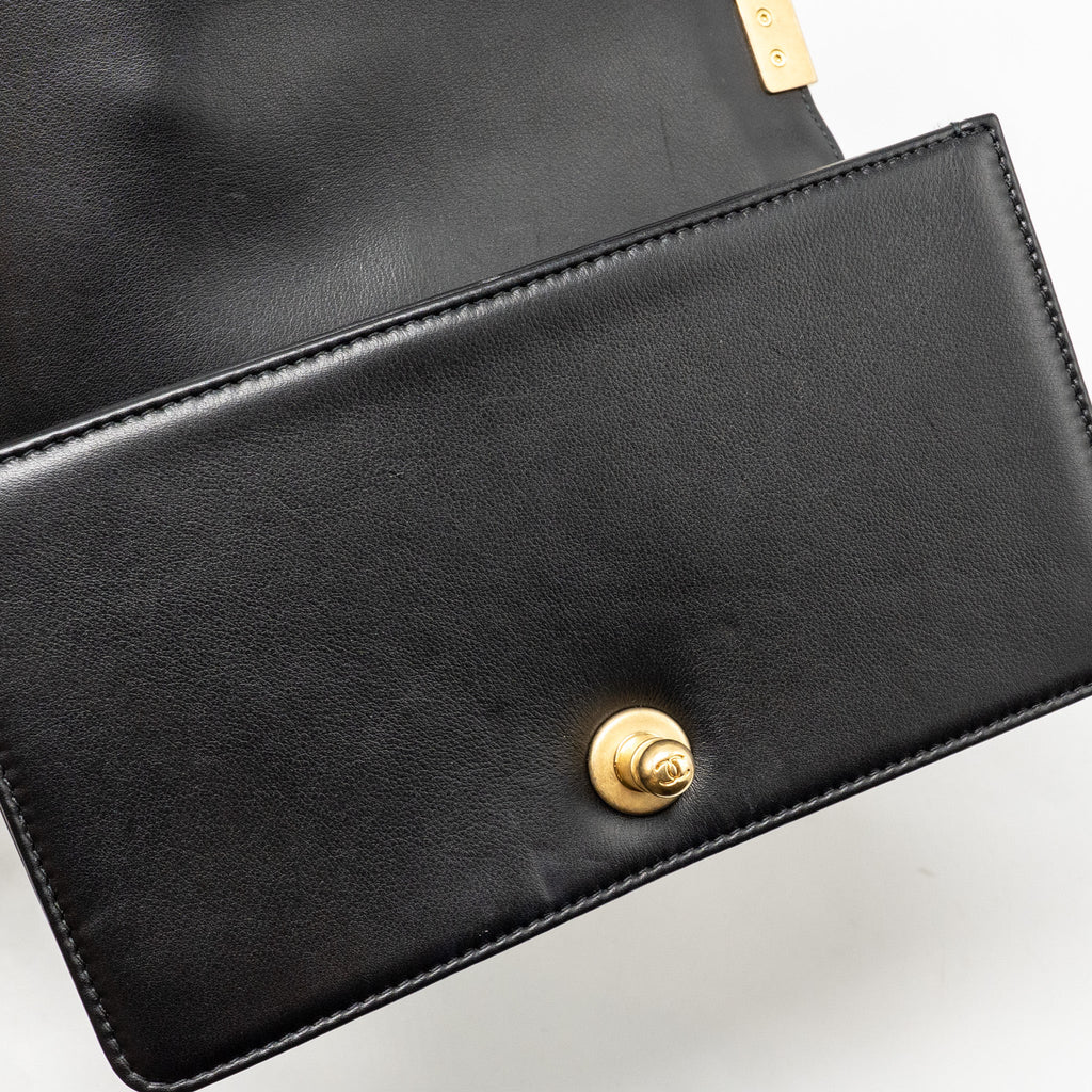 chanel-small-boy-bag-calfskin-black-ghwmicrochip