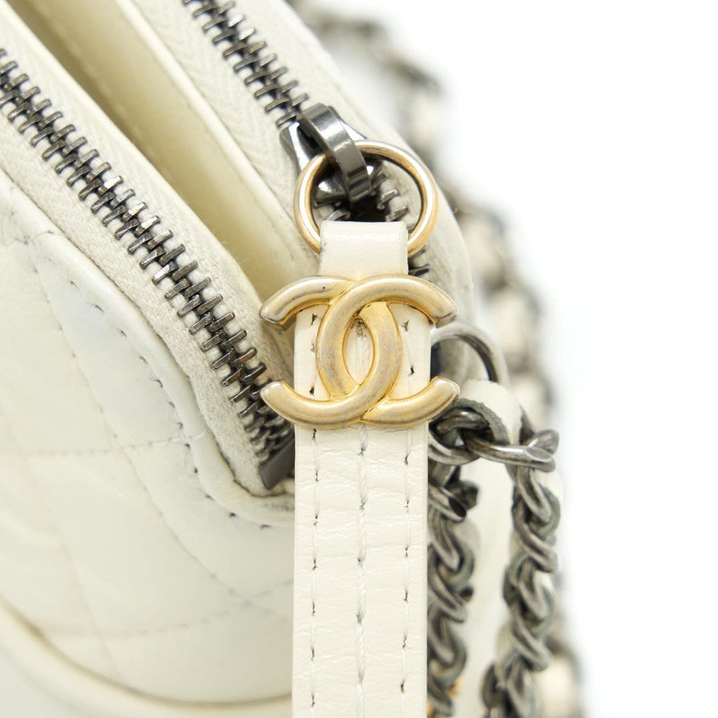 chanel-gabrielle-clutch-on-chain-aged-calfskin-white-with-silver-and-gold-hardware