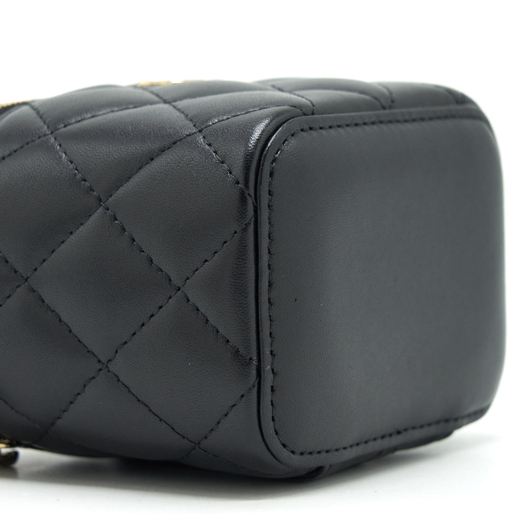 chanel-top-handle-mini-vanity-with-chain-lambskin-black-lghw