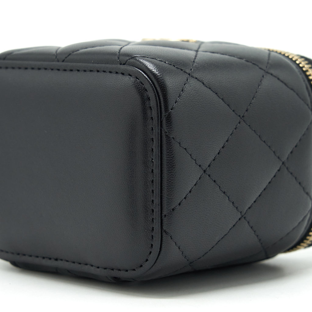 chanel-top-handle-mini-vanity-with-chain-lambskin-black-lghw