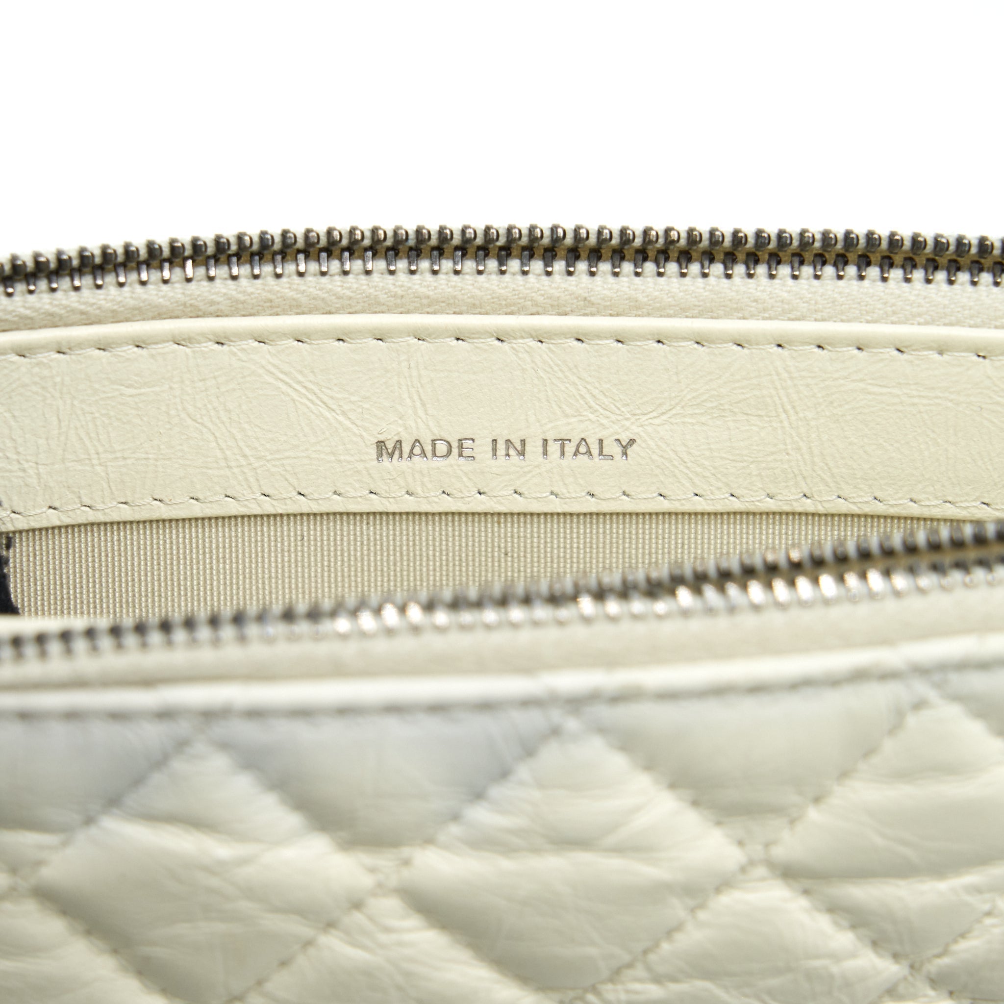 chanel-gabrielle-clutch-on-chain-aged-calfskin-white-with-silver-and-gold-hardware