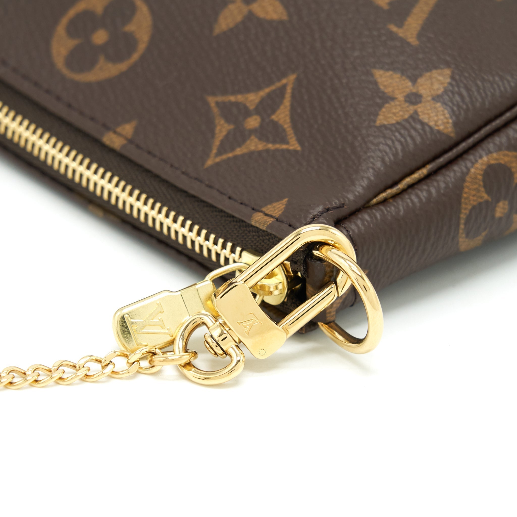 louis-vuitton-mini-pochette-accessories-year-2020-monogram-canvas