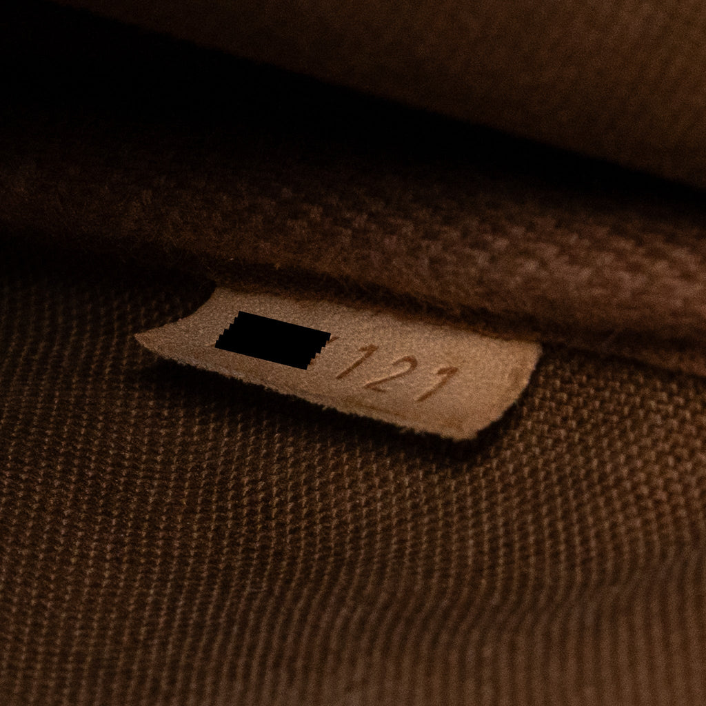 louis-vuitton-vintage-saumur-bag-monogram-canvas-ghw
