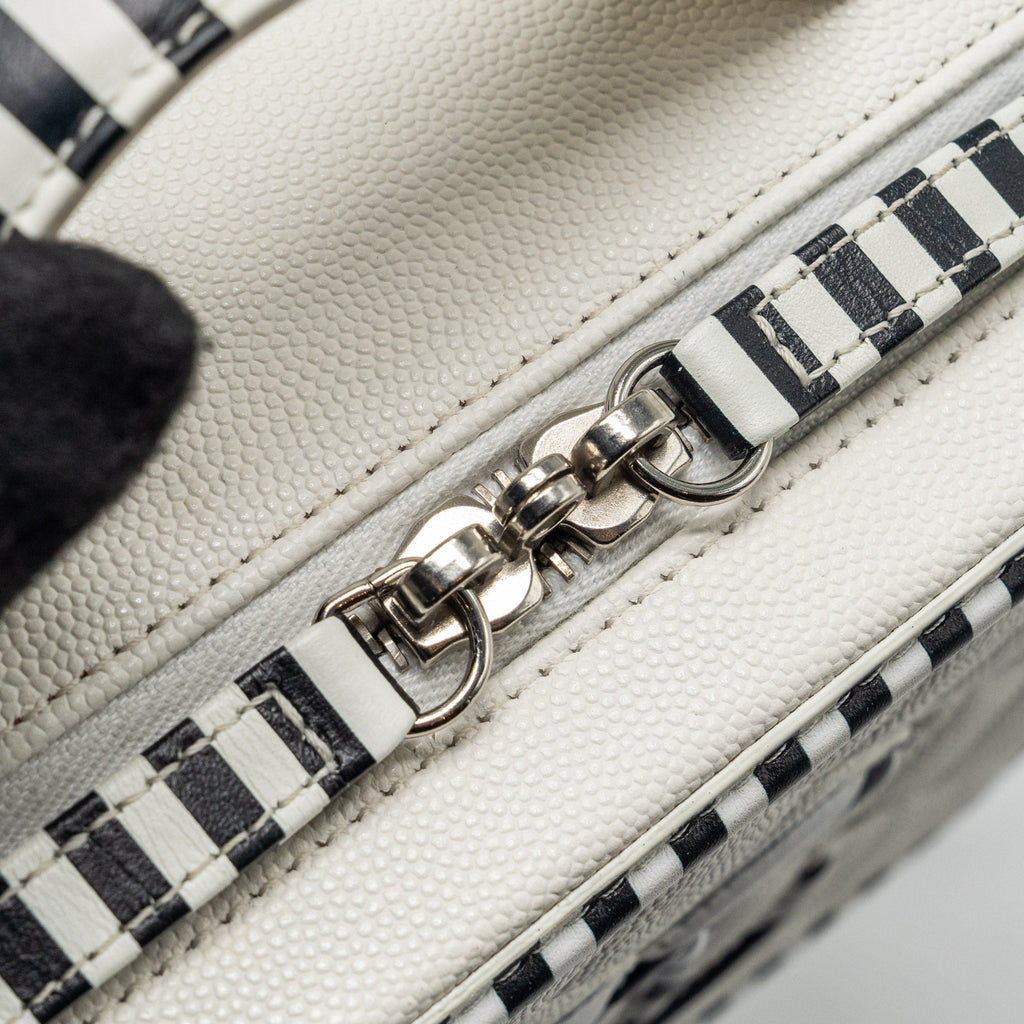 chanel-medium-filigree-camera-bag-caviar-white-black-shw