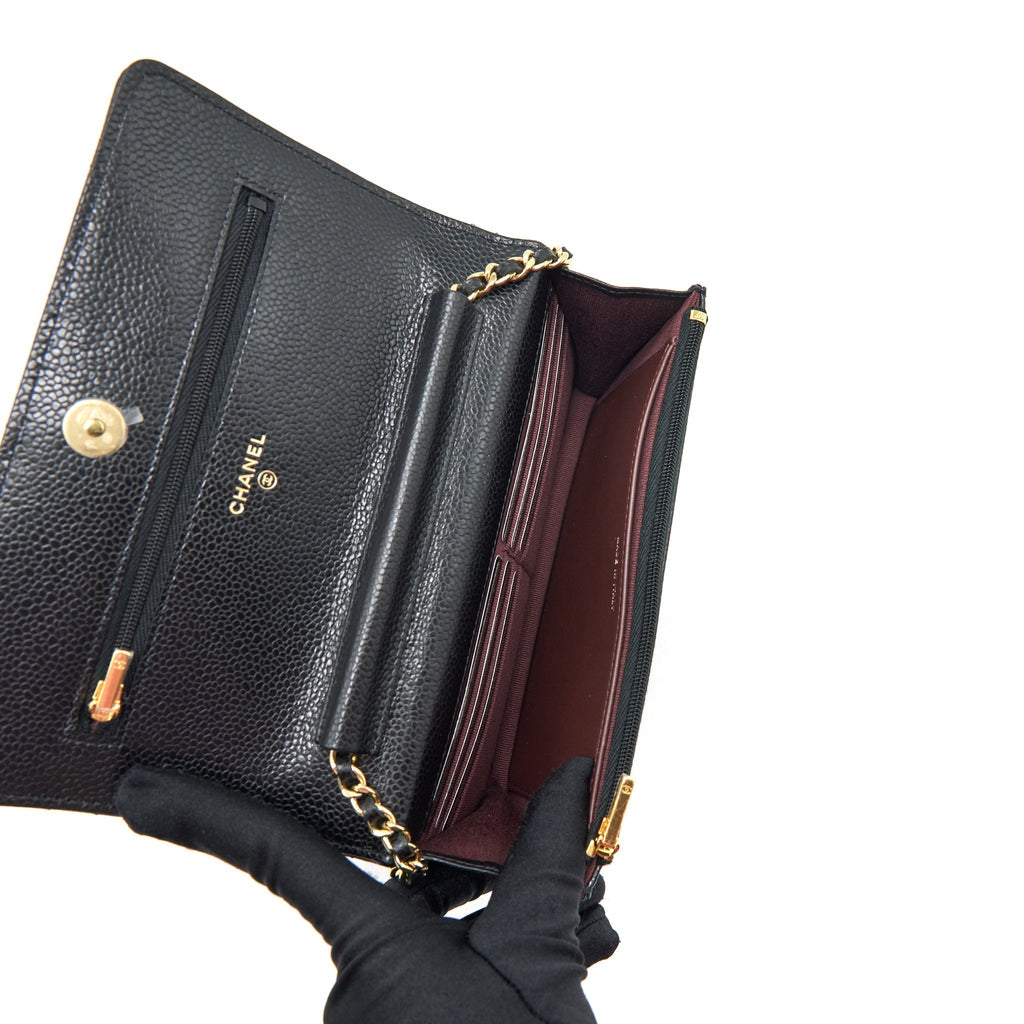 chanel-22p-classic-wallet-on-chain-caviar-black-lghw-microchip