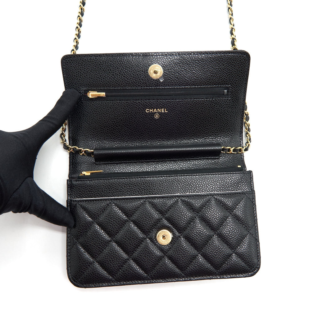 chanel-22p-classic-wallet-on-chain-caviar-black-lghw-microchip