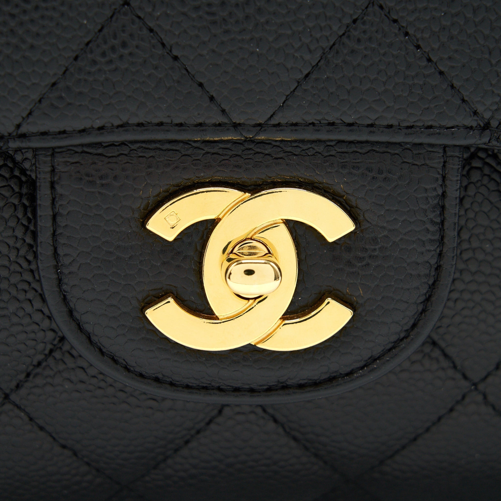 chanel-jumbo-single-flap-caviar-black-ghw