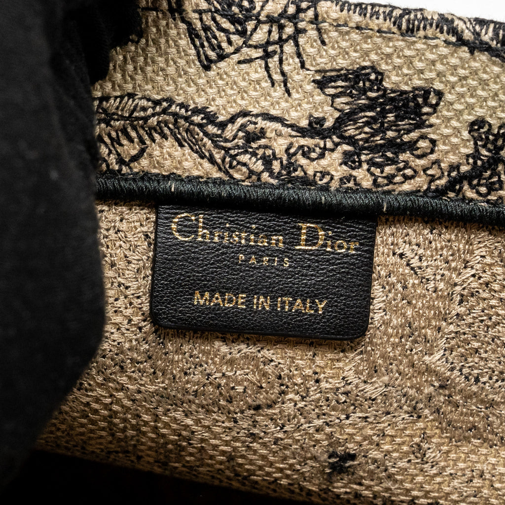 dior-medium-dior-book-tote-toile-de-jouy-reverse-embroidery-canvas-beige