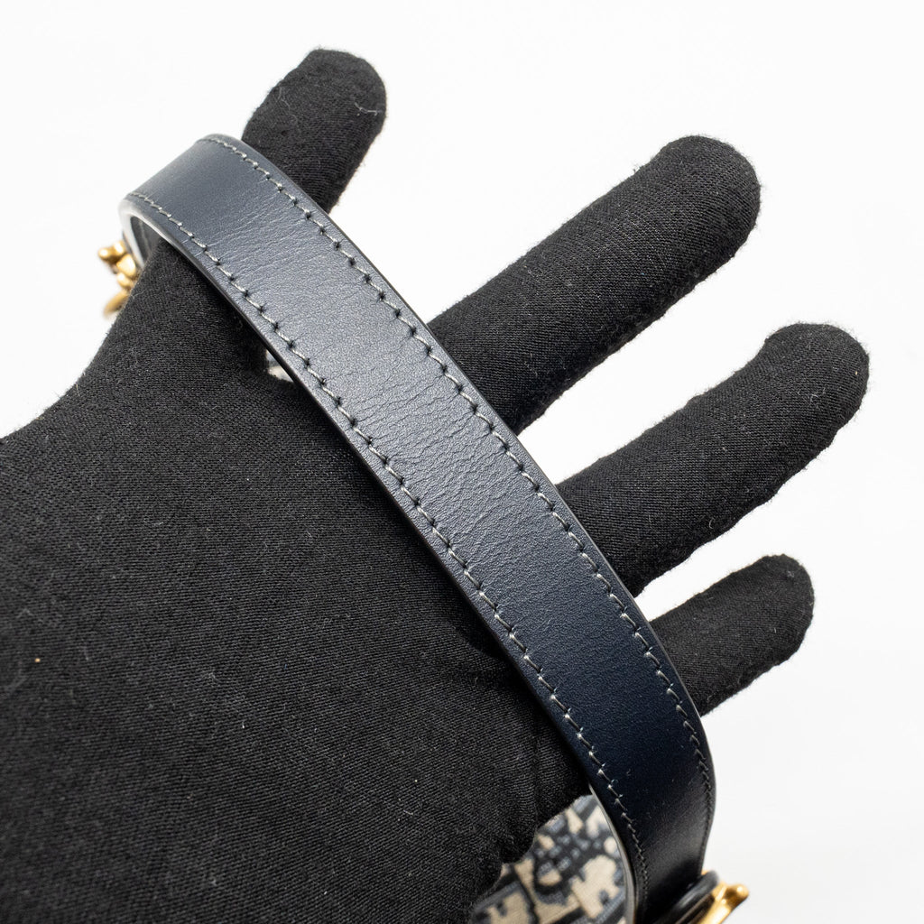 dior-medium-saddle-bag-blue-oblique-canvas-ghw-2