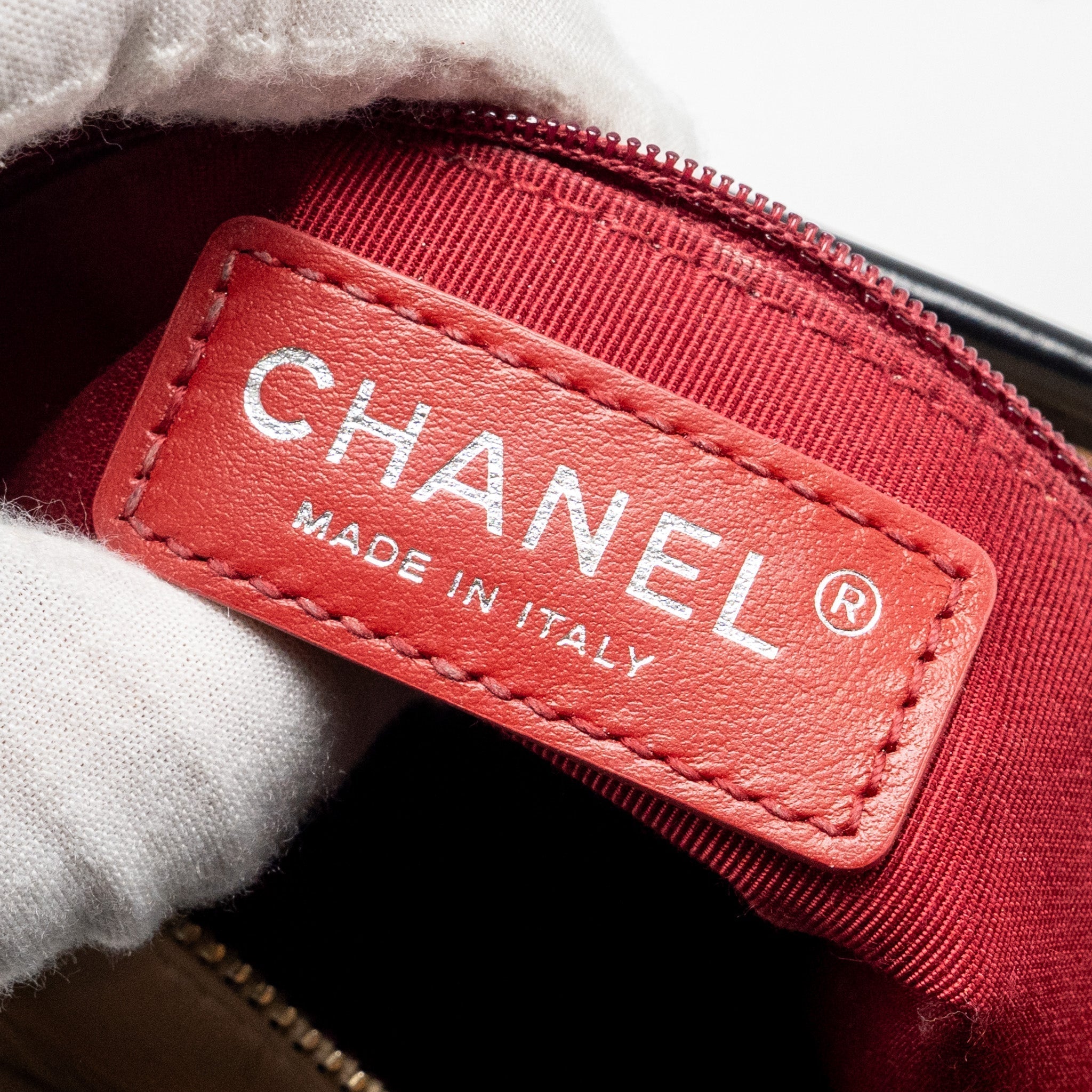 chanel-small-gabrielle-hobo-bag-aged-calfskin-beige-black-multicoloured-hardware