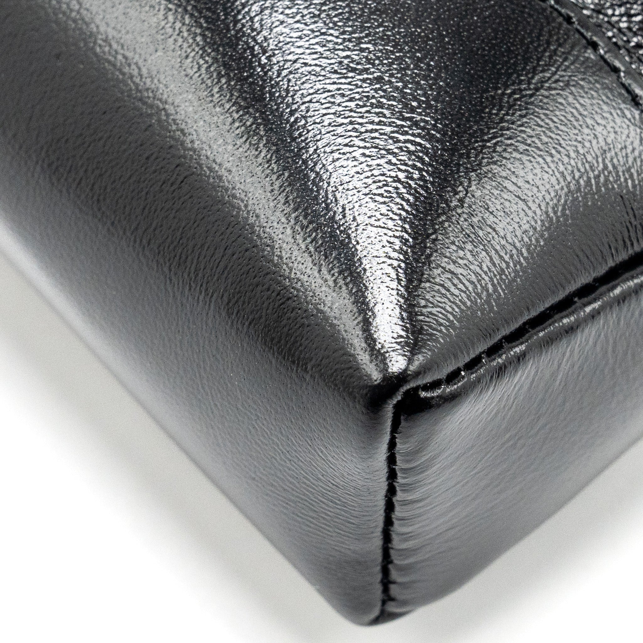 chanel-mini-31-clutch-with-chain-shiny-calfskin-black-lghw-1
