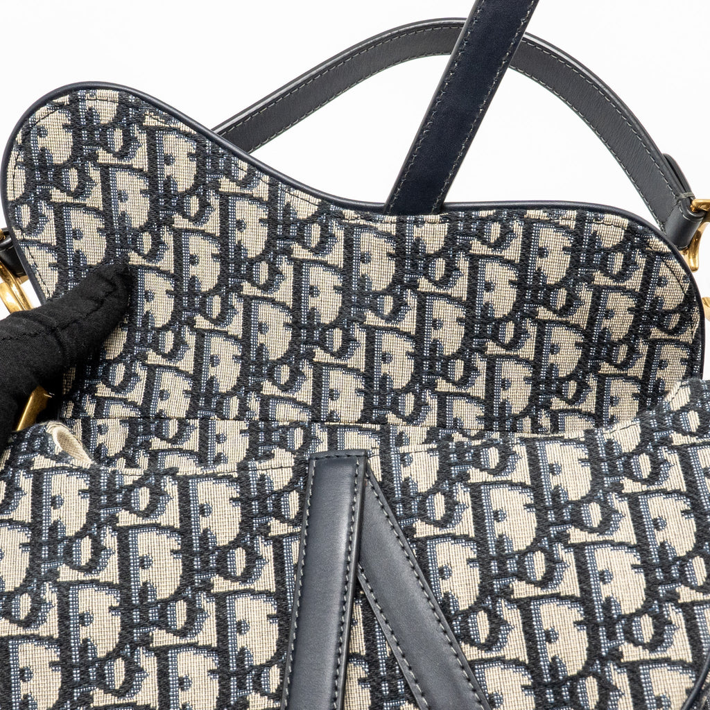 dior-medium-saddle-bag-blue-oblique-canvas-ghw-2